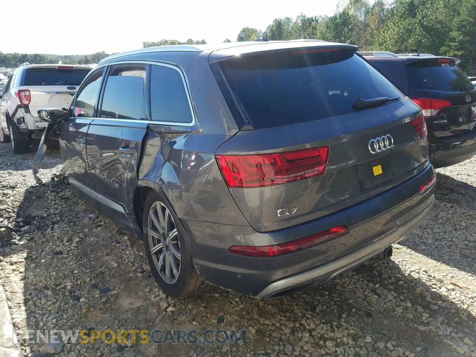3 Photograph of a damaged car WA1LHBF76KD019938 AUDI Q7 2019