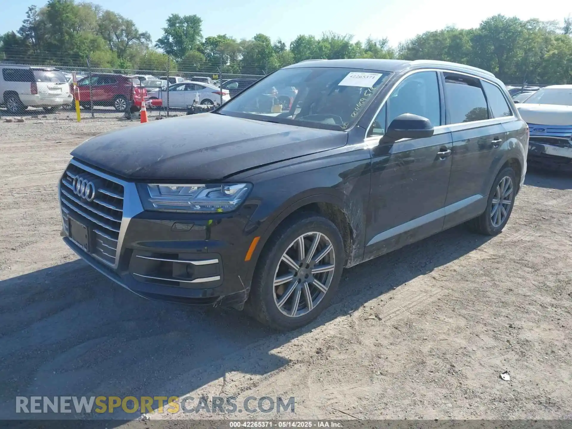 2 Photograph of a damaged car WA1VAAF70KD004469 AUDI Q7 2019