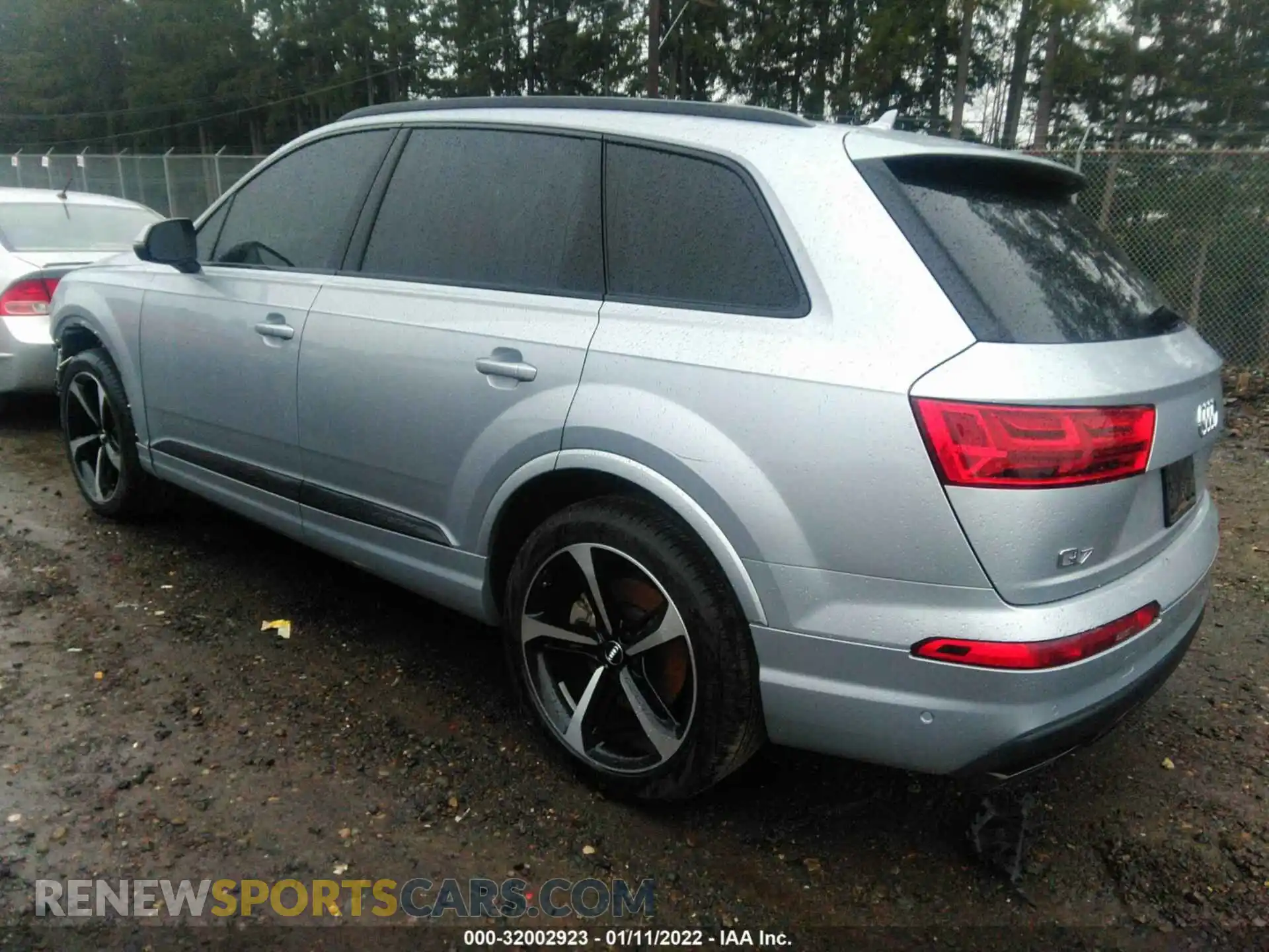 3 Photograph of a damaged car WA1VAAF70KD022390 AUDI Q7 2019