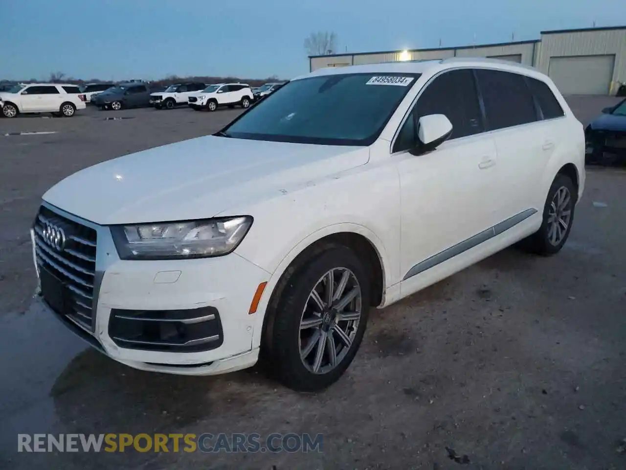 1 Photograph of a damaged car WA1VAAF71KD030692 AUDI Q7 2019