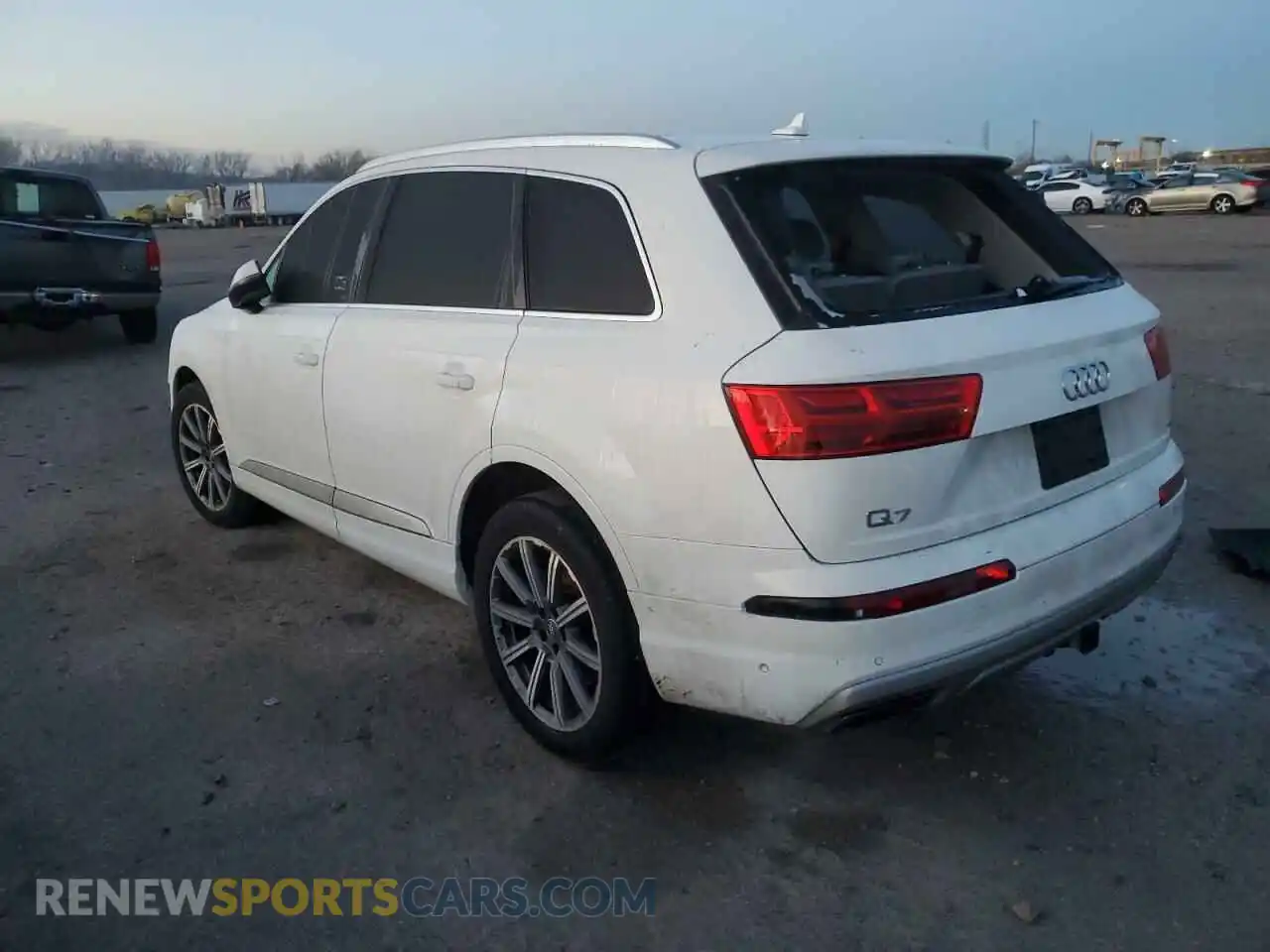 2 Photograph of a damaged car WA1VAAF71KD030692 AUDI Q7 2019