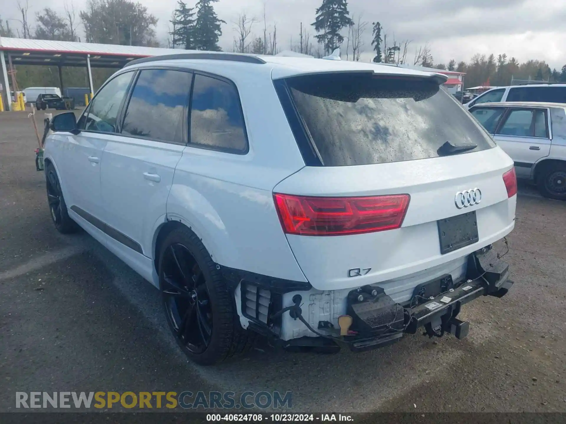 3 Photograph of a damaged car WA1VAAF71KD033365 AUDI Q7 2019