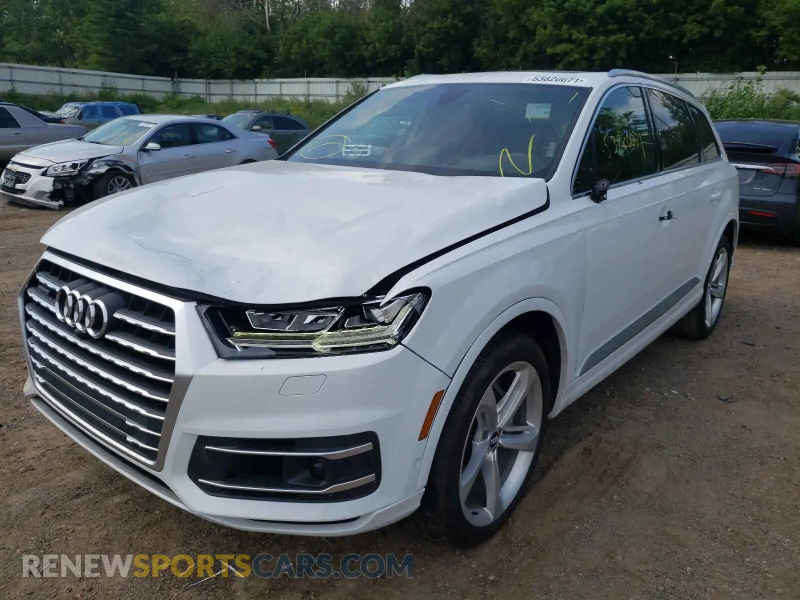 2 Photograph of a damaged car WA1VAAF71KD047962 AUDI Q7 2019