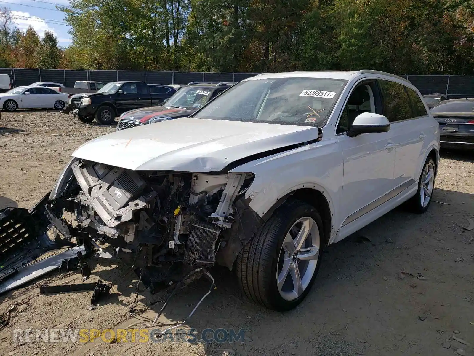 2 Photograph of a damaged car WA1VAAF72KD017885 AUDI Q7 2019