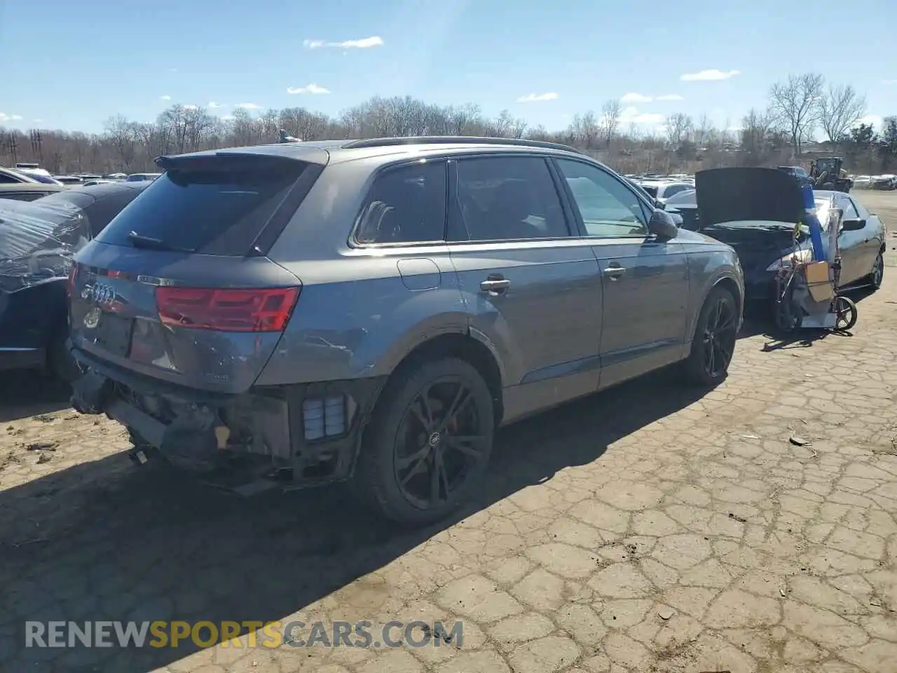 3 Photograph of a damaged car WA1VAAF72KD049798 AUDI Q7 2019