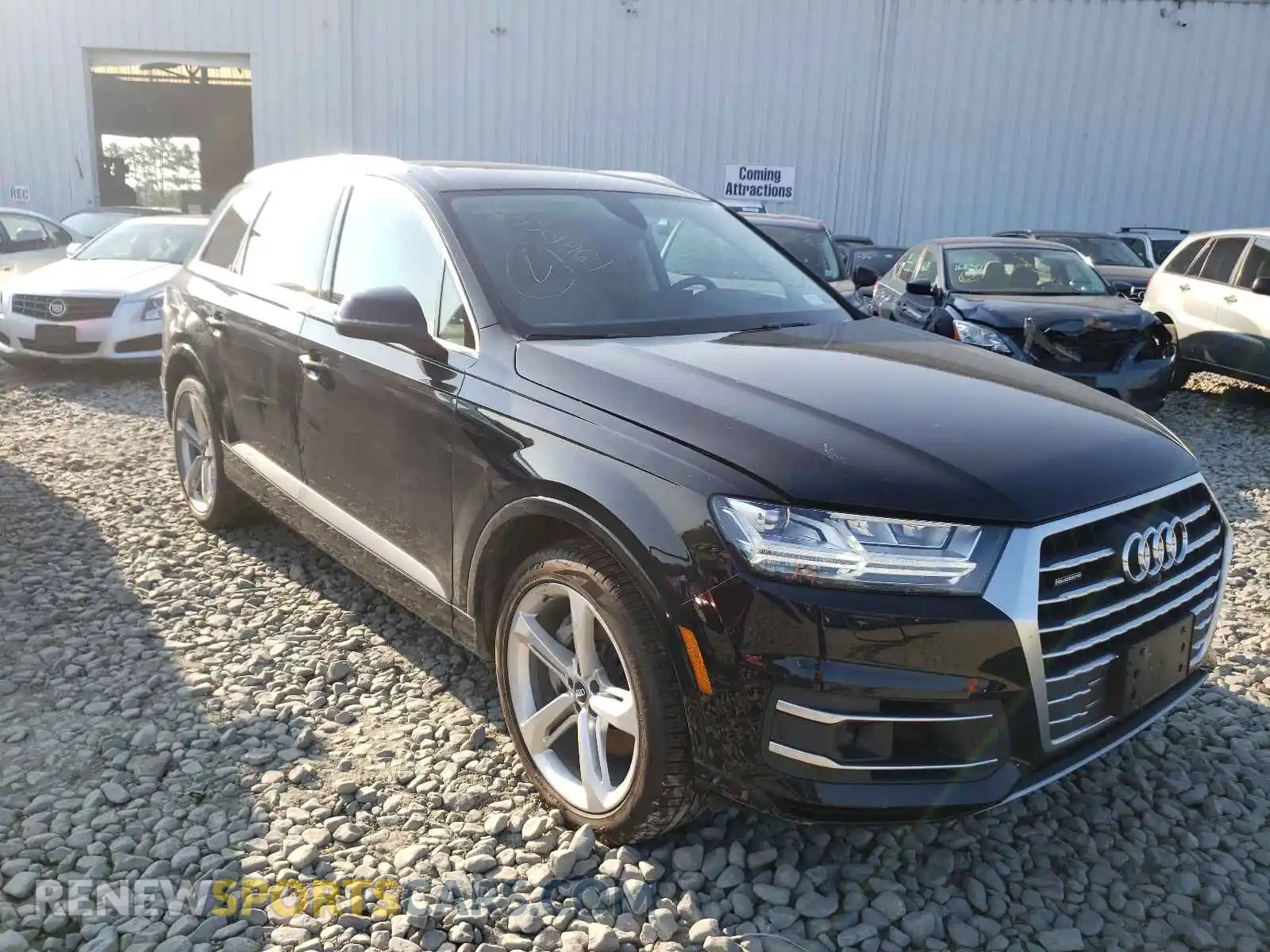1 Photograph of a damaged car WA1VAAF74KD021677 AUDI Q7 2019