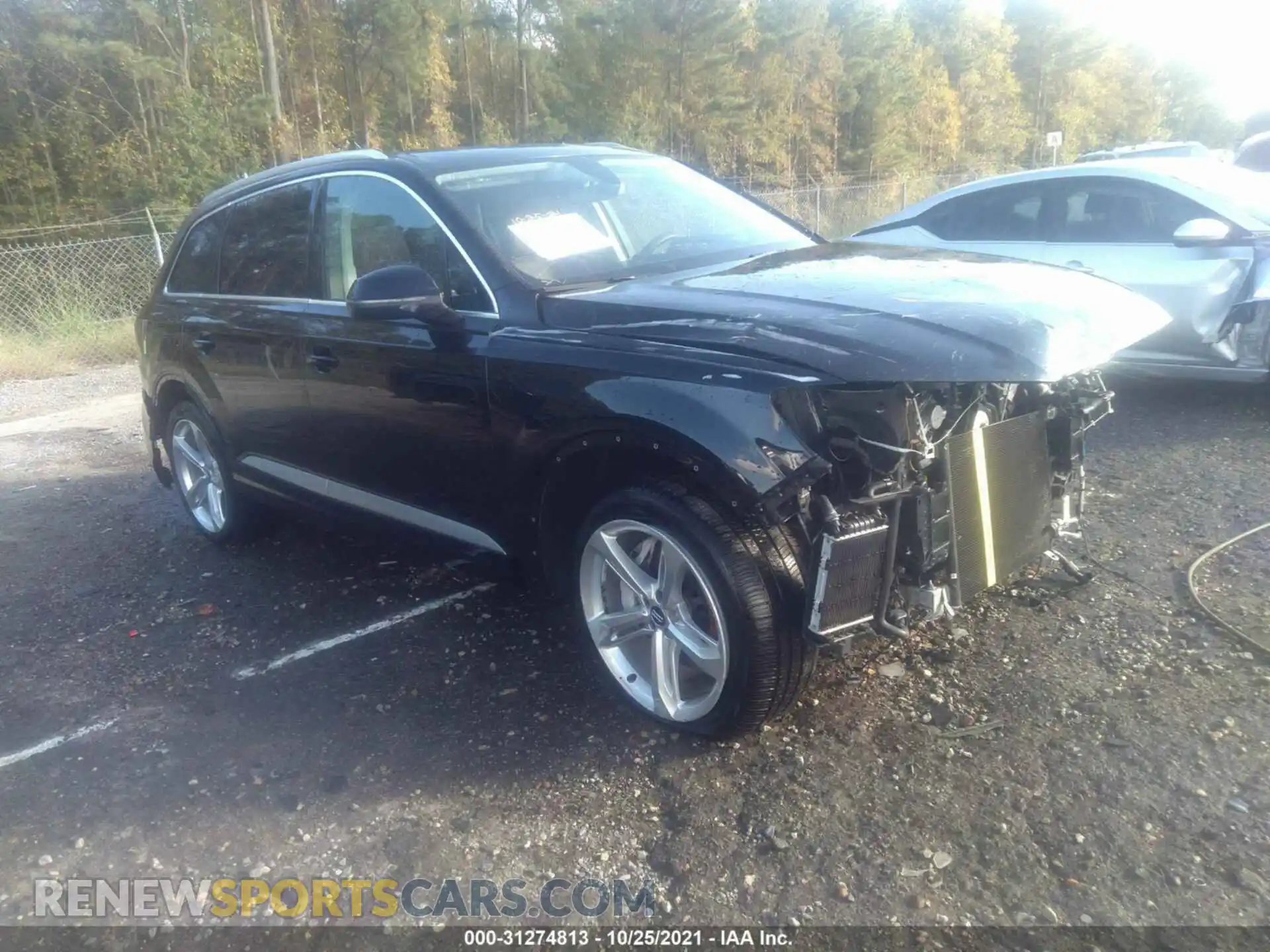 1 Photograph of a damaged car WA1VAAF74KD024305 AUDI Q7 2019