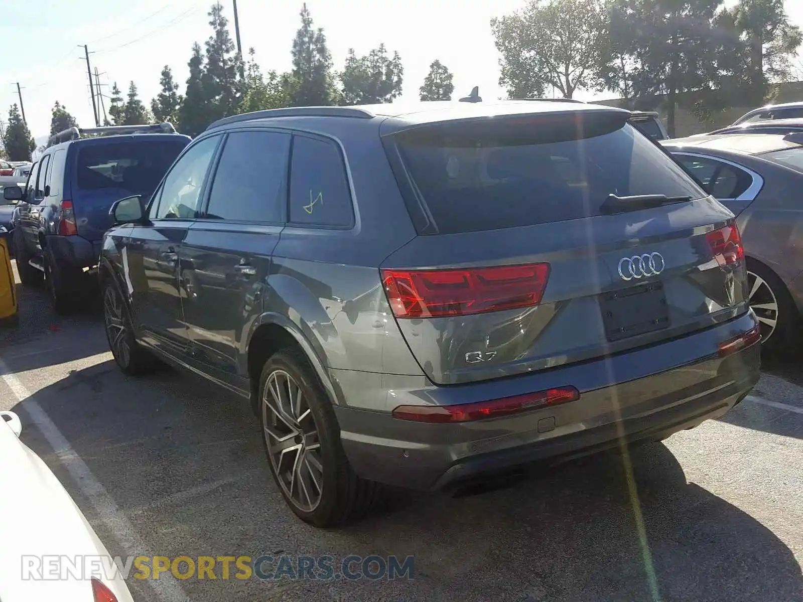 3 Photograph of a damaged car WA1VAAF75KD009313 AUDI Q7 2019