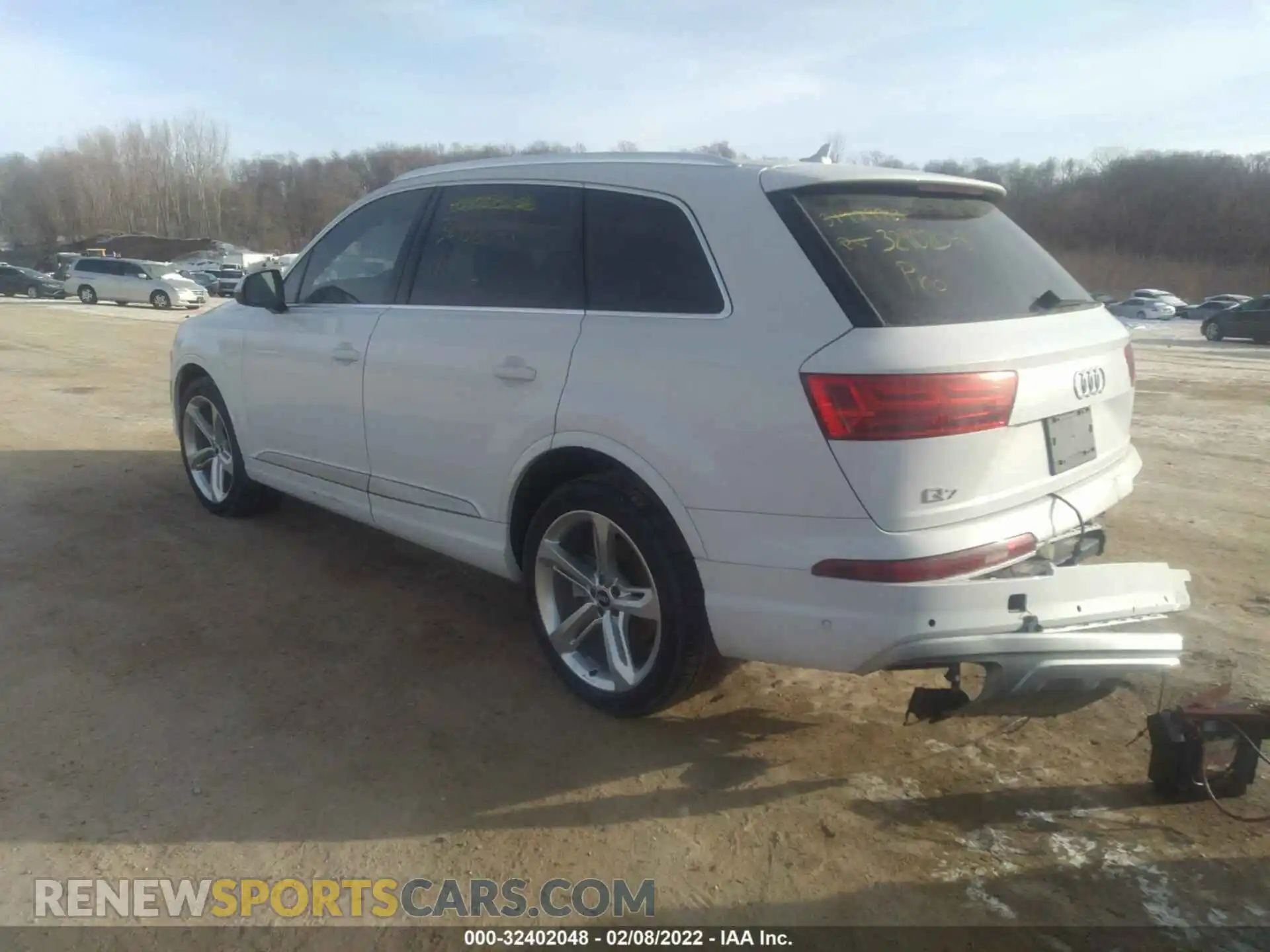 3 Photograph of a damaged car WA1VAAF75KD024233 AUDI Q7 2019