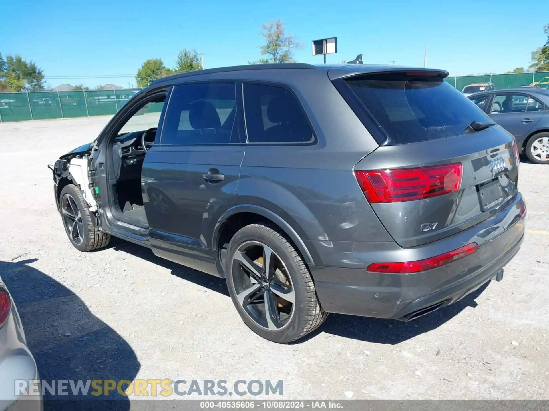 3 Photograph of a damaged car WA1VAAF76KD036083 AUDI Q7 2019