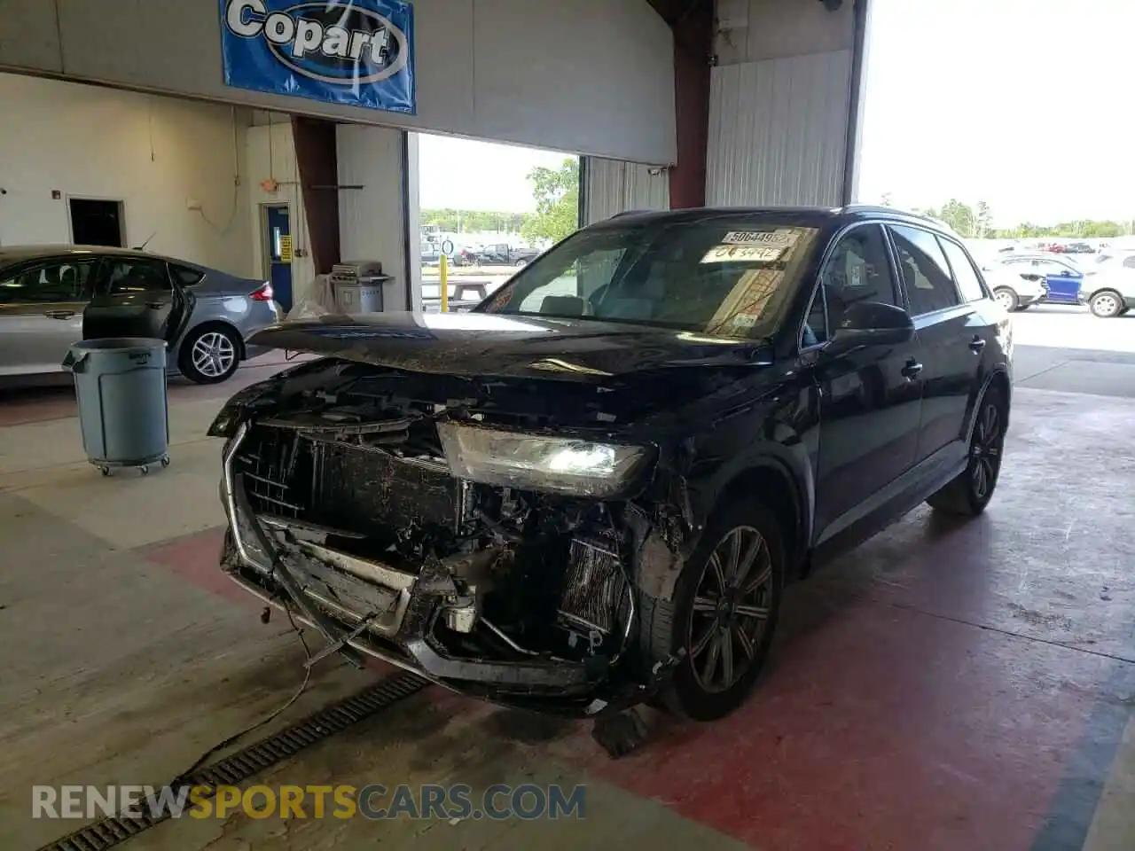 2 Photograph of a damaged car WA1VAAF76KD039923 AUDI Q7 2019