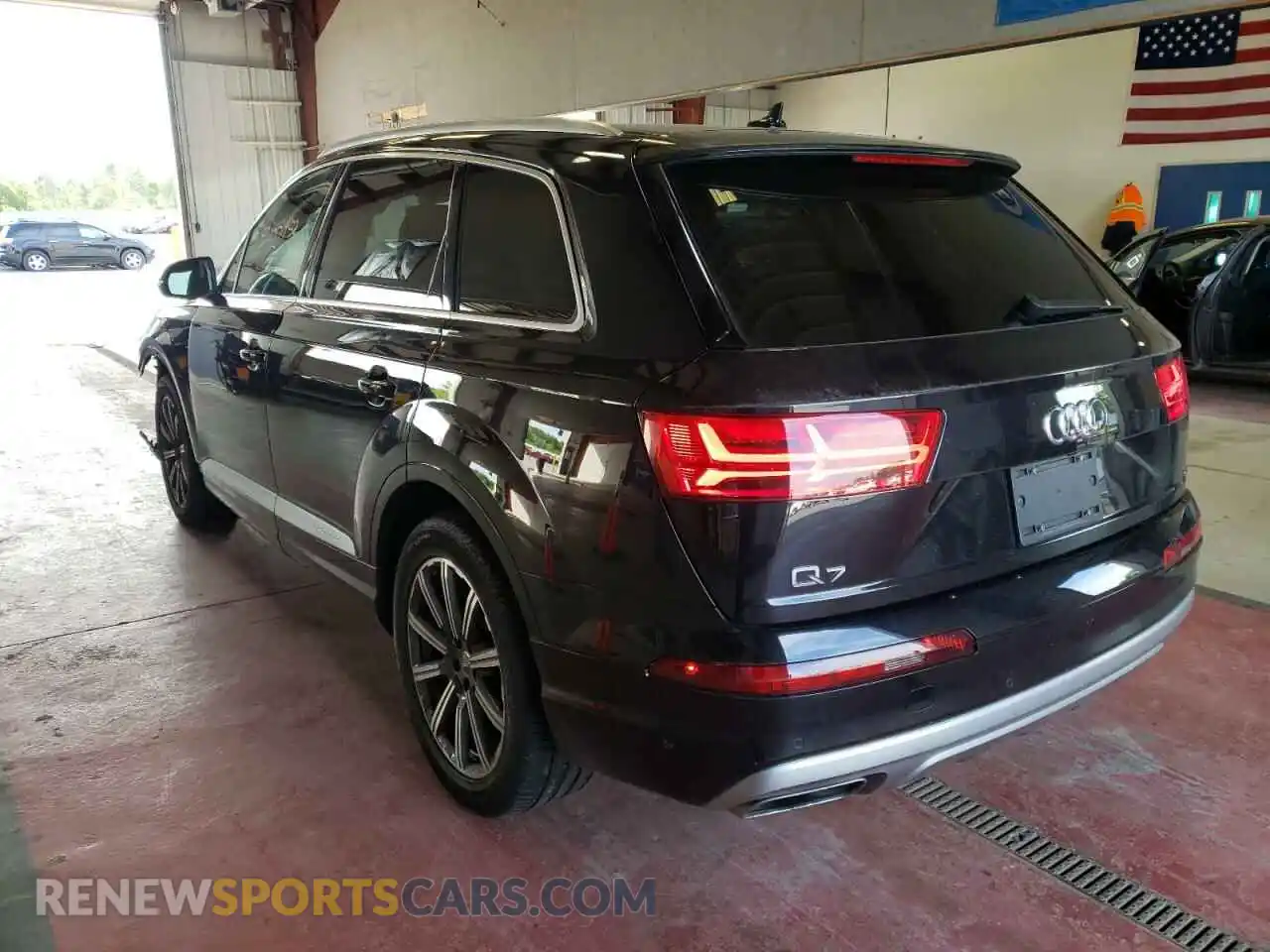 3 Photograph of a damaged car WA1VAAF76KD039923 AUDI Q7 2019