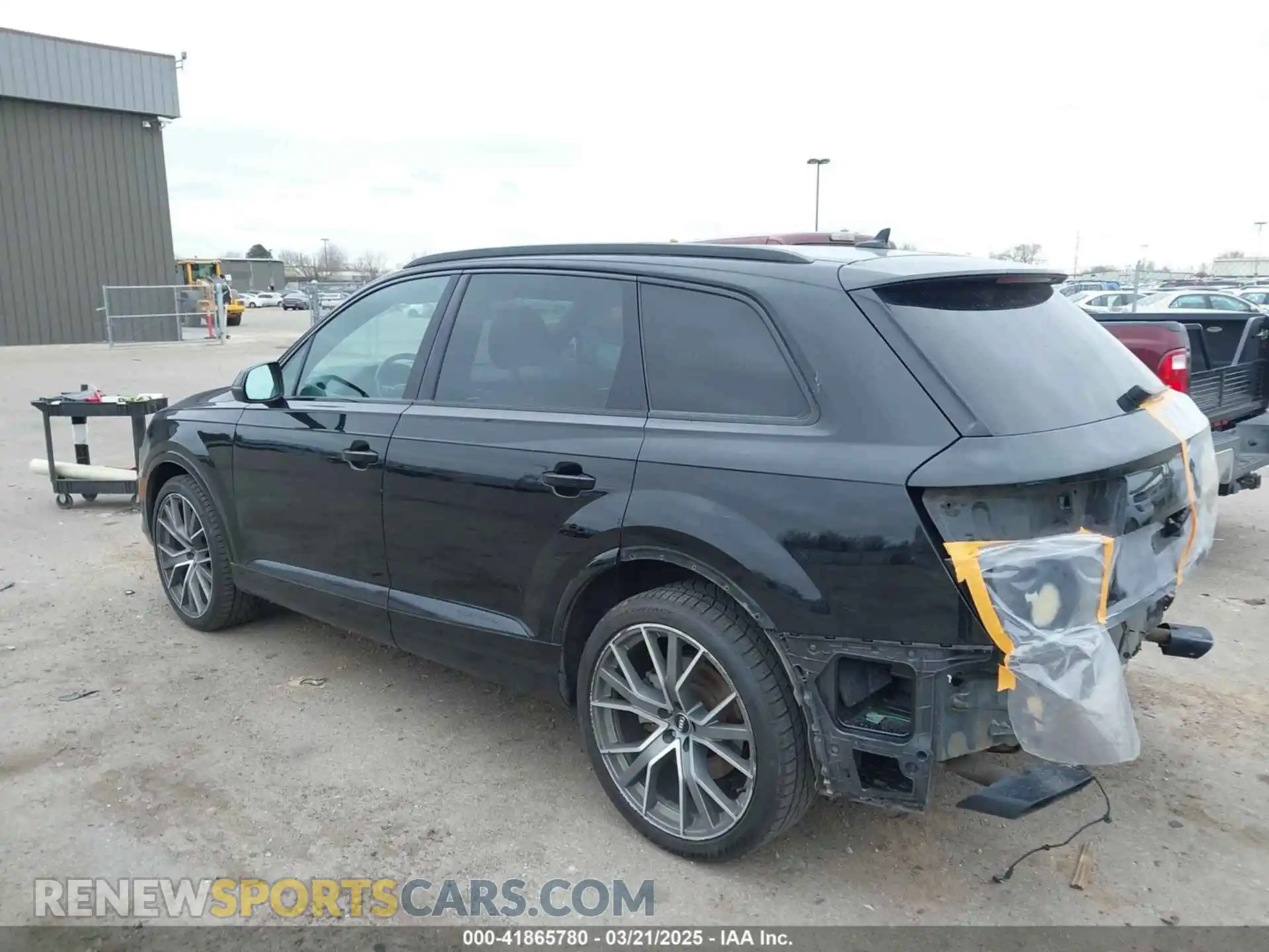3 fotografías del automóvil dañado WA1VAAF79KD004597 AUDI Q7 2019