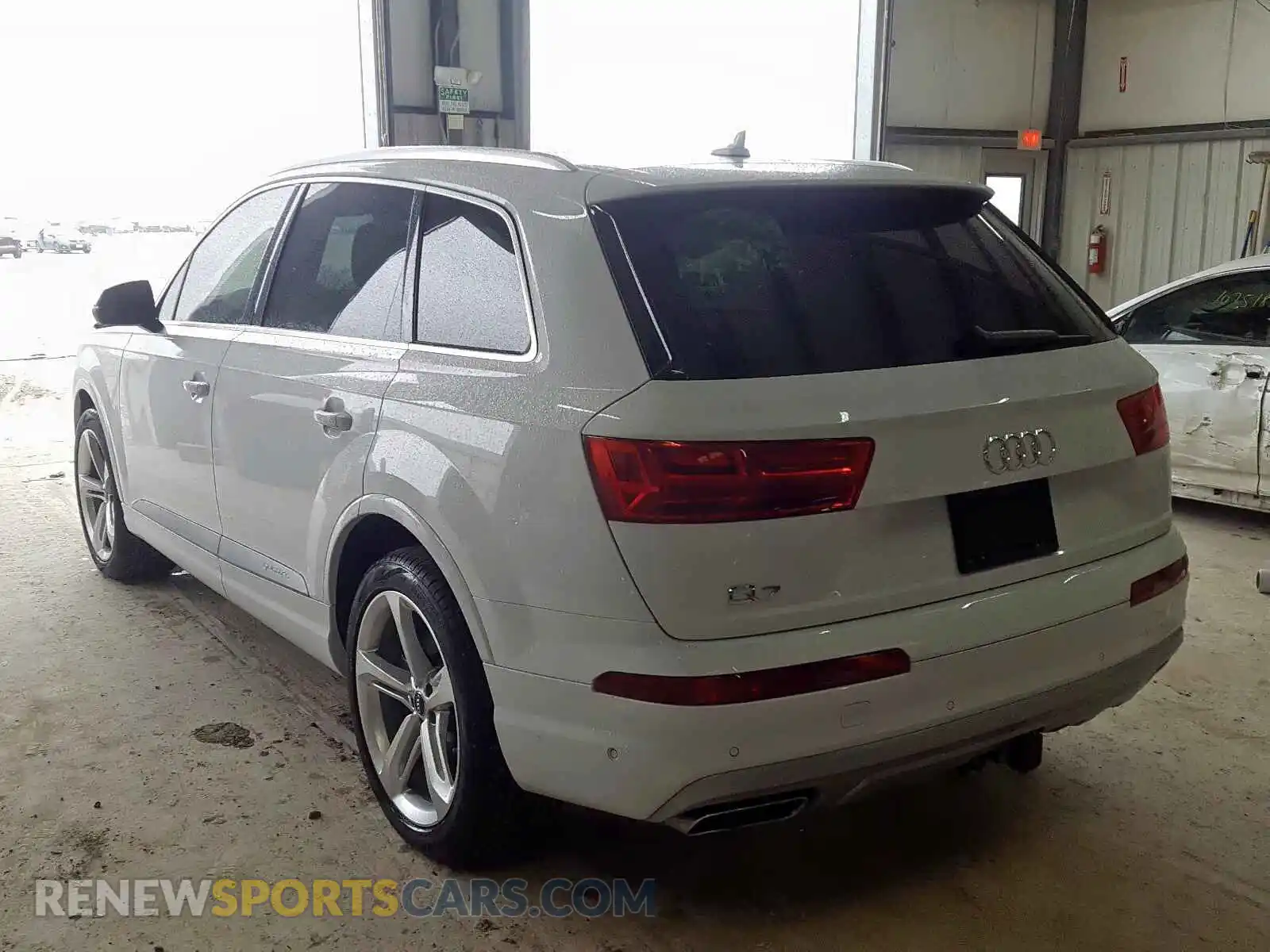 3 Photograph of a damaged car WA1VAAF79KD018077 AUDI Q7 2019