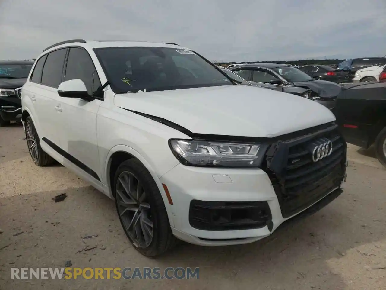 1 Photograph of a damaged car WA1VAAF79KD037809 AUDI Q7 2019