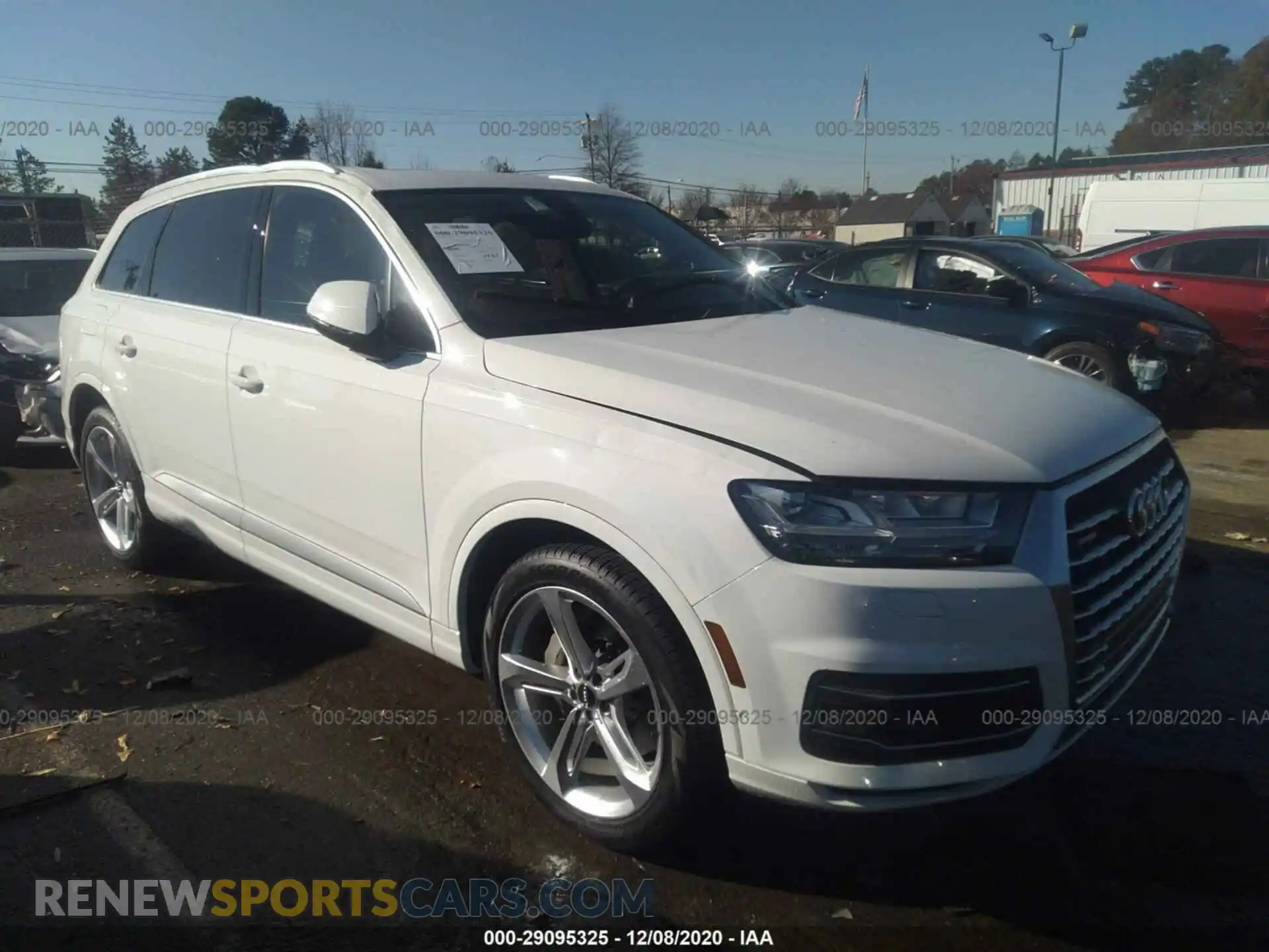 1 Photograph of a damaged car WA1VAAF7XKD017732 AUDI Q7 2019