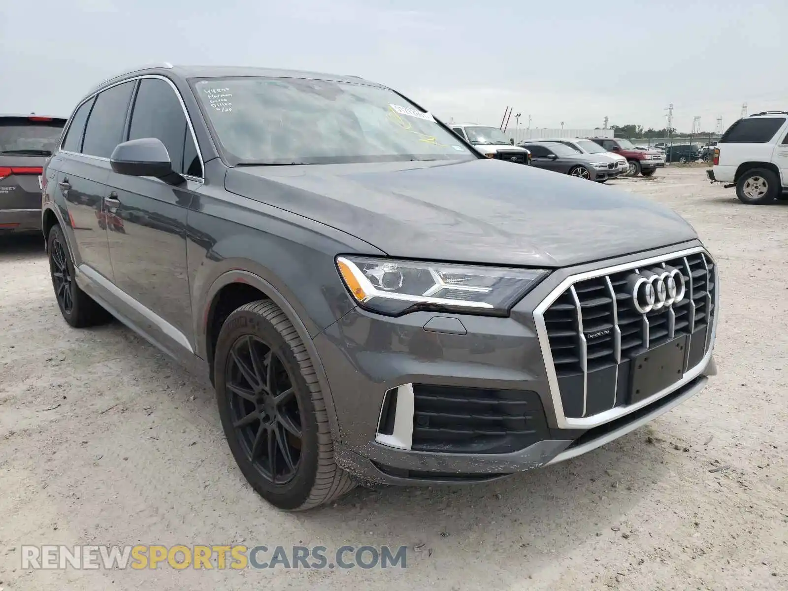 1 Photograph of a damaged car WA1AJAF77LD009958 AUDI Q7 2020