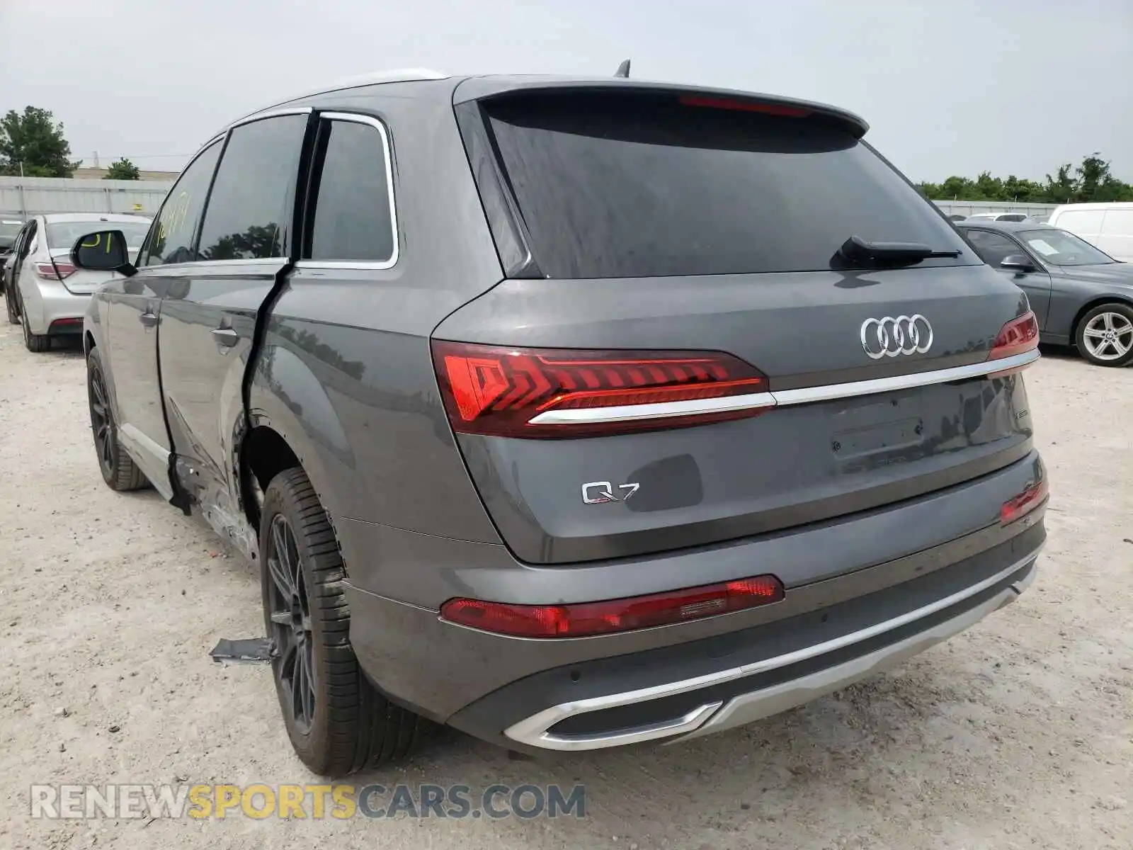 3 Photograph of a damaged car WA1AJAF77LD009958 AUDI Q7 2020