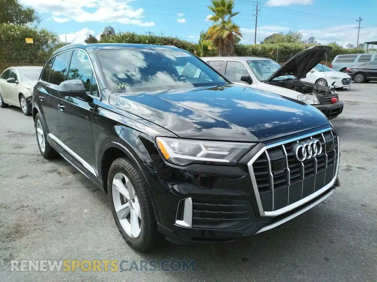 1 Photograph of a damaged car WA1LJAF72LD013151 AUDI Q7 2020