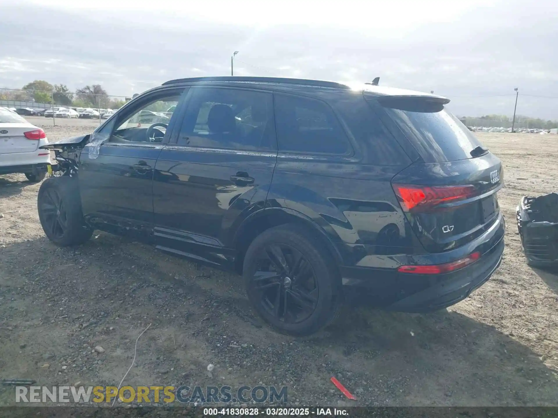 3 Photograph of a damaged car WA1LJAF74LD010610 AUDI Q7 2020