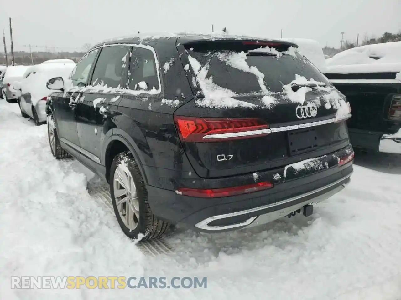 3 Photograph of a damaged car WA1LXAF70LD005337 AUDI Q7 2020