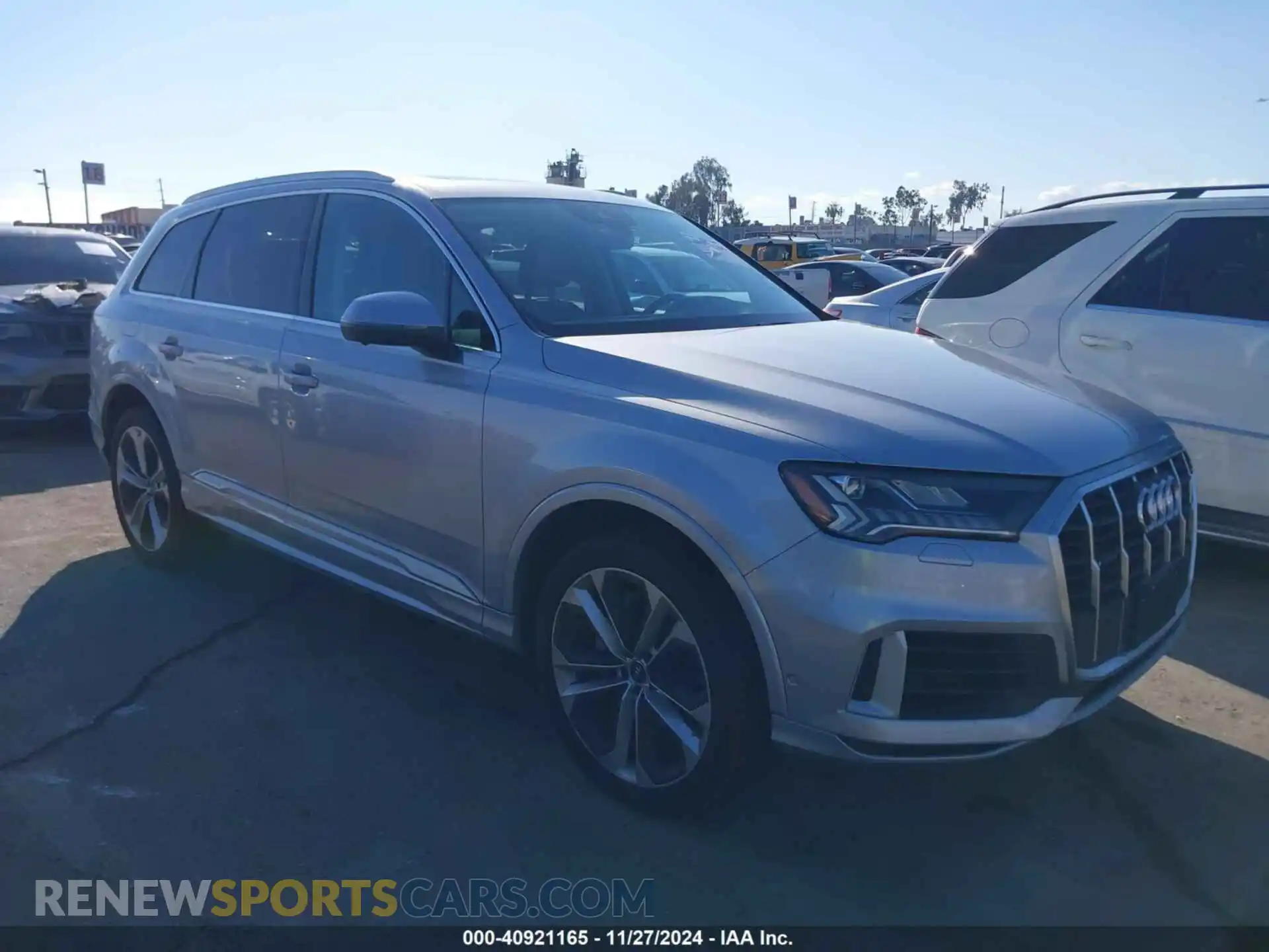 1 Photograph of a damaged car WA1LXAF71LD013253 AUDI Q7 2020