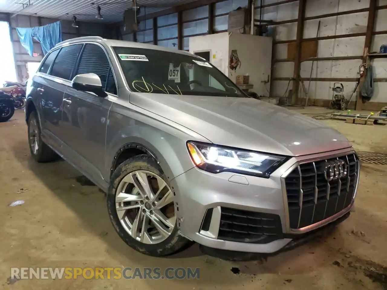 1 Photograph of a damaged car WA1LXAF72LD002732 AUDI Q7 2020