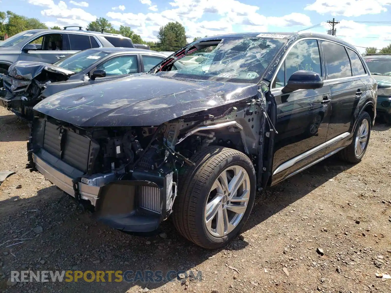 2 Photograph of a damaged car WA1LXAF73LD007065 AUDI Q7 2020