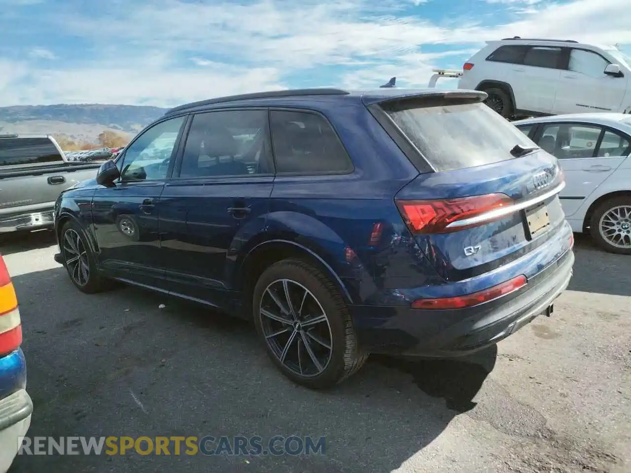 2 Photograph of a damaged car WA1LXAF75LD009044 AUDI Q7 2020