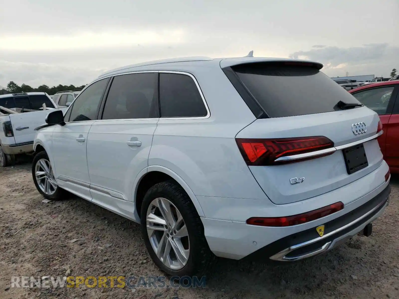 3 Photograph of a damaged car WA1LXAF76LD008193 AUDI Q7 2020