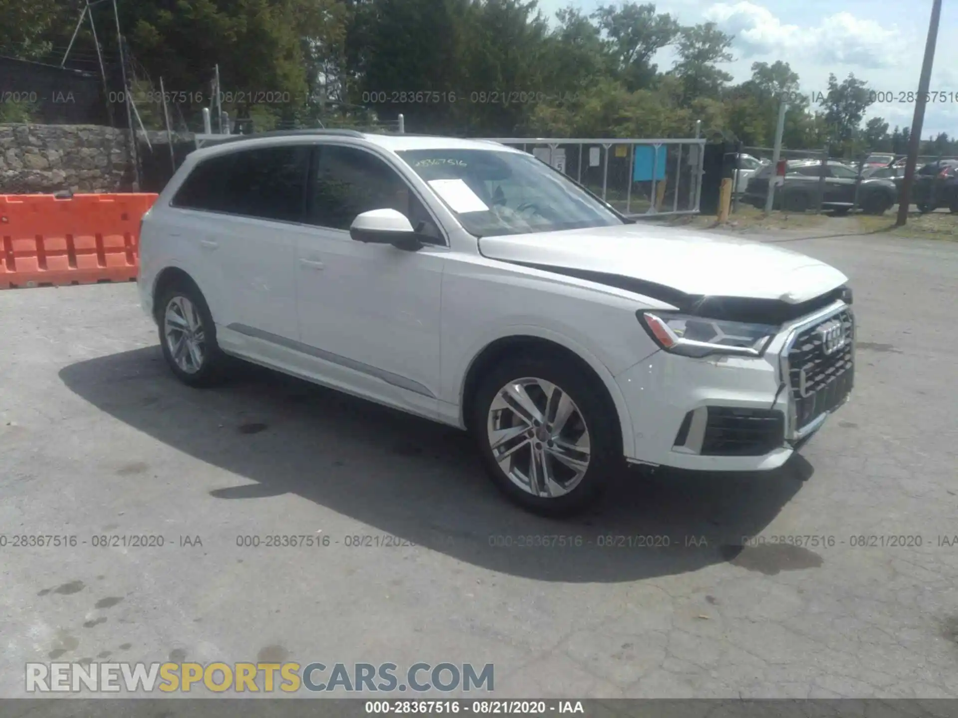 1 Photograph of a damaged car WA1LXAF7XLD002106 AUDI Q7 2020