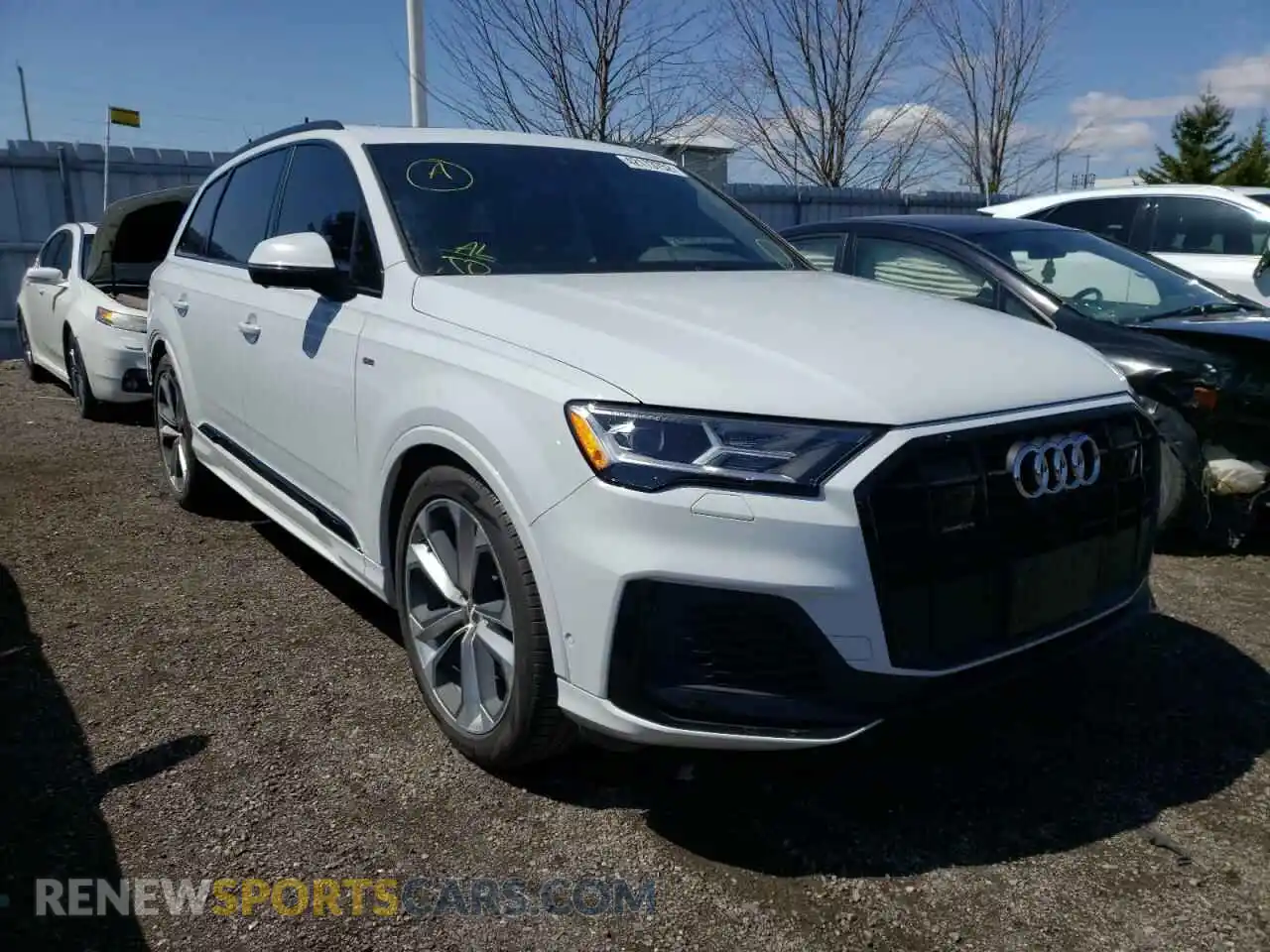 1 Photograph of a damaged car WA1MXAF73LD010892 AUDI Q7 2020