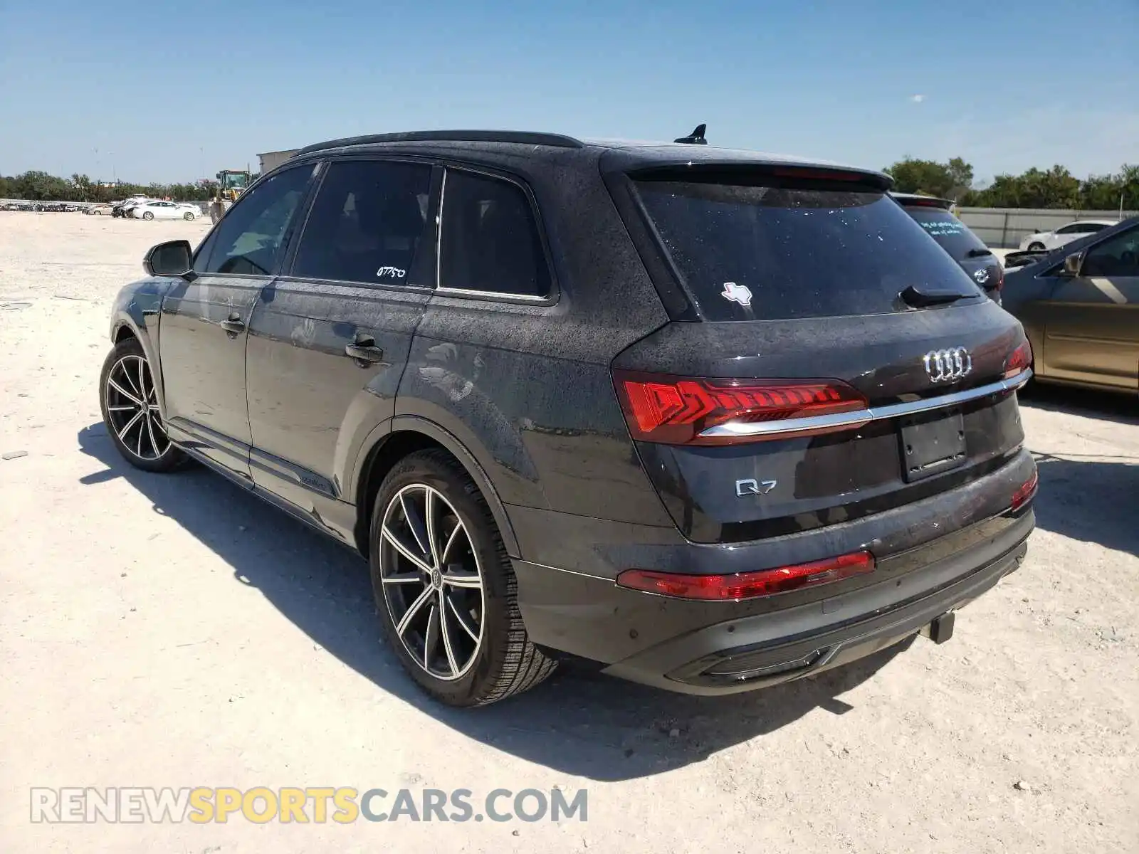 3 Photograph of a damaged car WA1VXAF70LD012037 AUDI Q7 2020