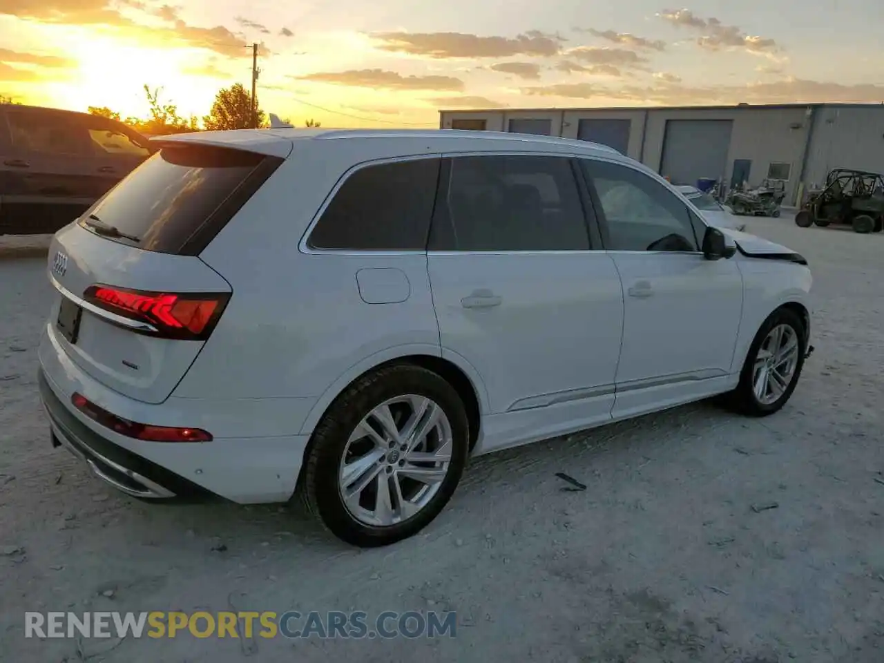 3 Photograph of a damaged car WA1VXAF7XLD003538 AUDI Q7 2020