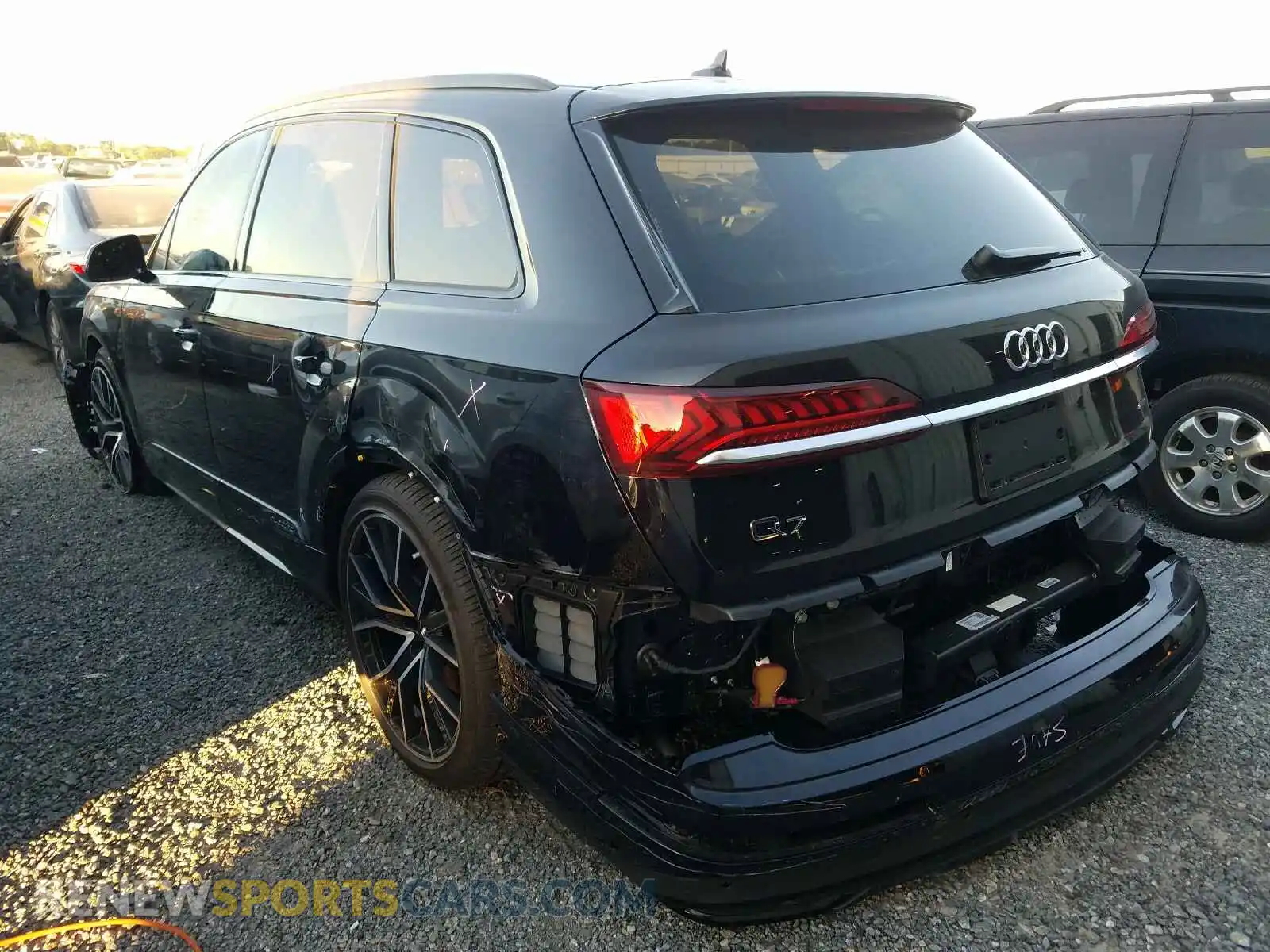 3 Photograph of a damaged car WA1VXBF71LD009511 AUDI Q7 2020