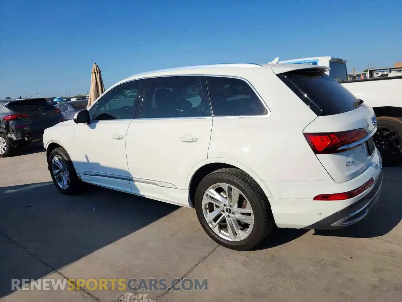 2 fotografías del automóvil dañado WA1AJAF73MD031571 AUDI Q7 2021