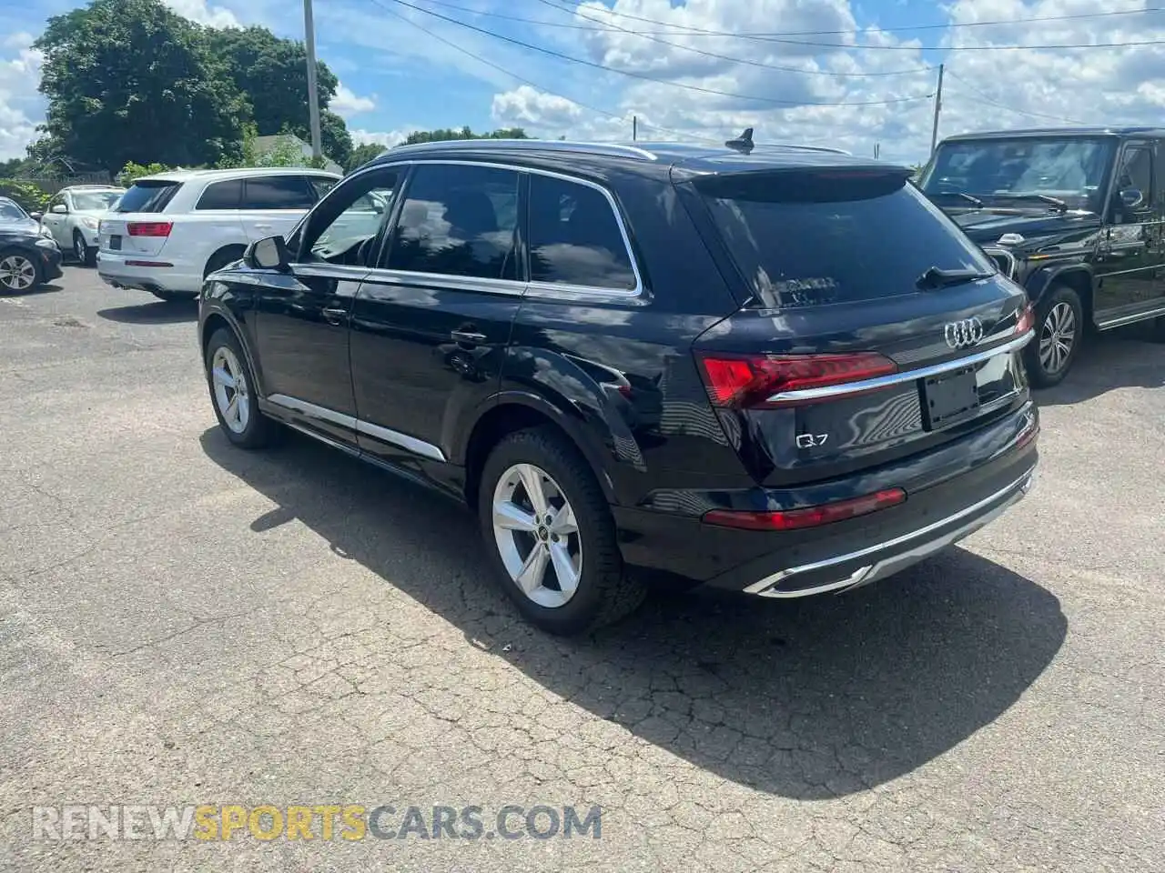 2 Photograph of a damaged car WA1AJAF75MD030650 AUDI Q7 2021