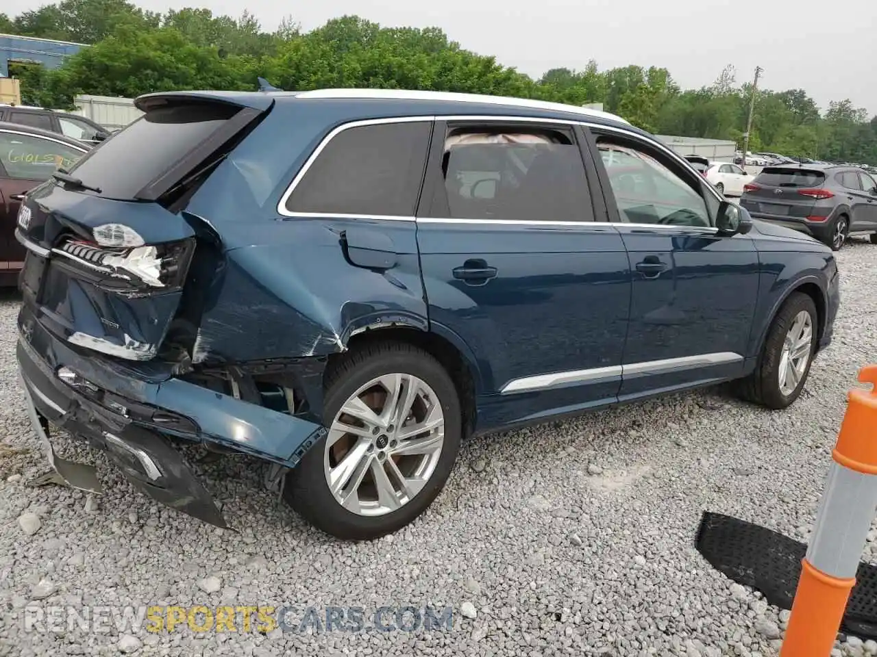 3 Photograph of a damaged car WA1AJAF77MD033582 AUDI Q7 2021