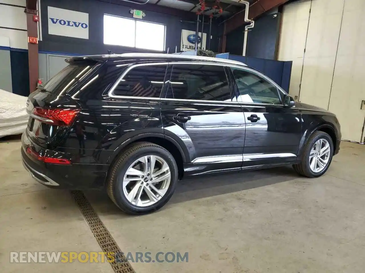 3 Photograph of a damaged car WA1AJAF78MD037608 AUDI Q7 2021