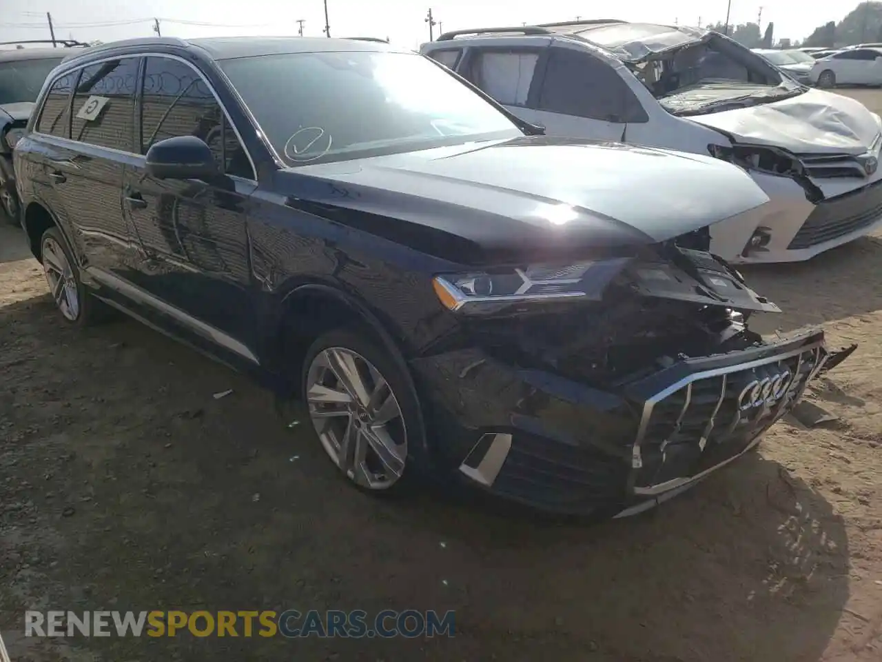 1 Photograph of a damaged car WA1AJAF79MD000079 AUDI Q7 2021