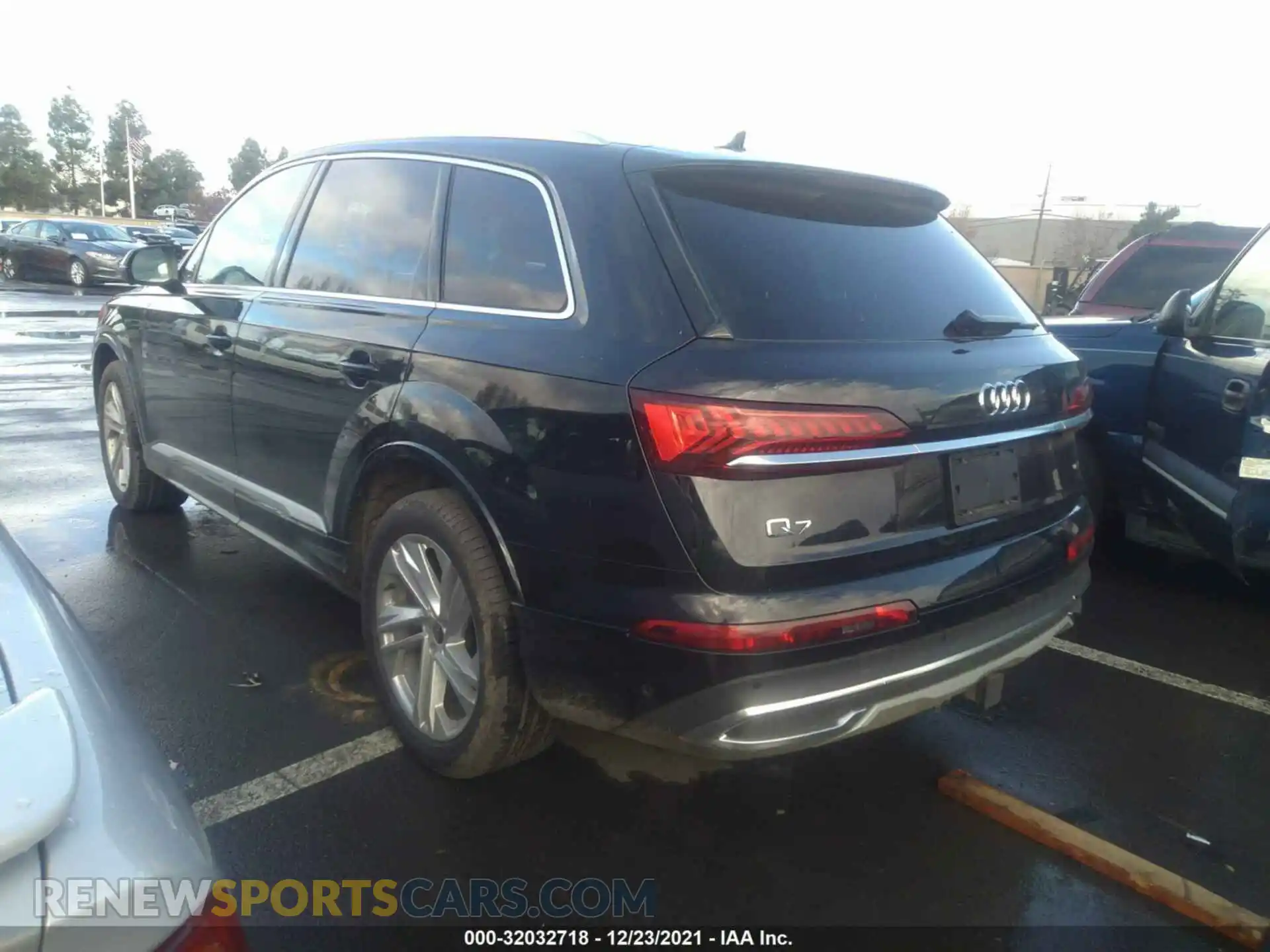 3 Photograph of a damaged car WA1AJAF79MD026214 AUDI Q7 2021