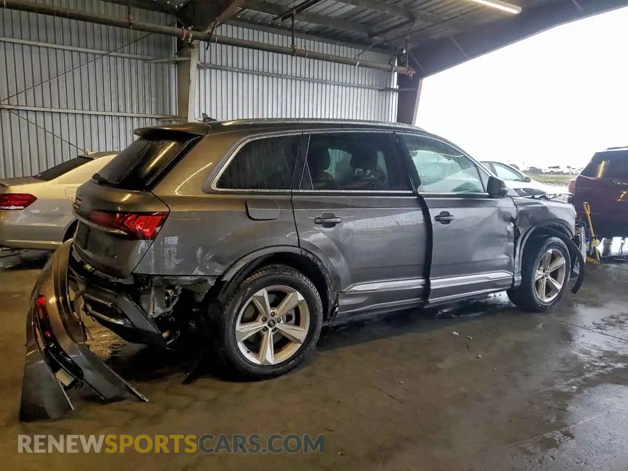 3 Photograph of a damaged car WA1AJBF76MD031148 AUDI Q7 2021