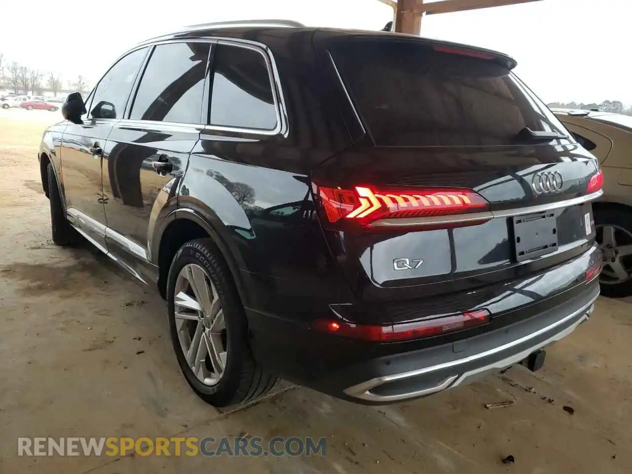 3 Photograph of a damaged car WA1AXAF76MD010311 AUDI Q7 2021