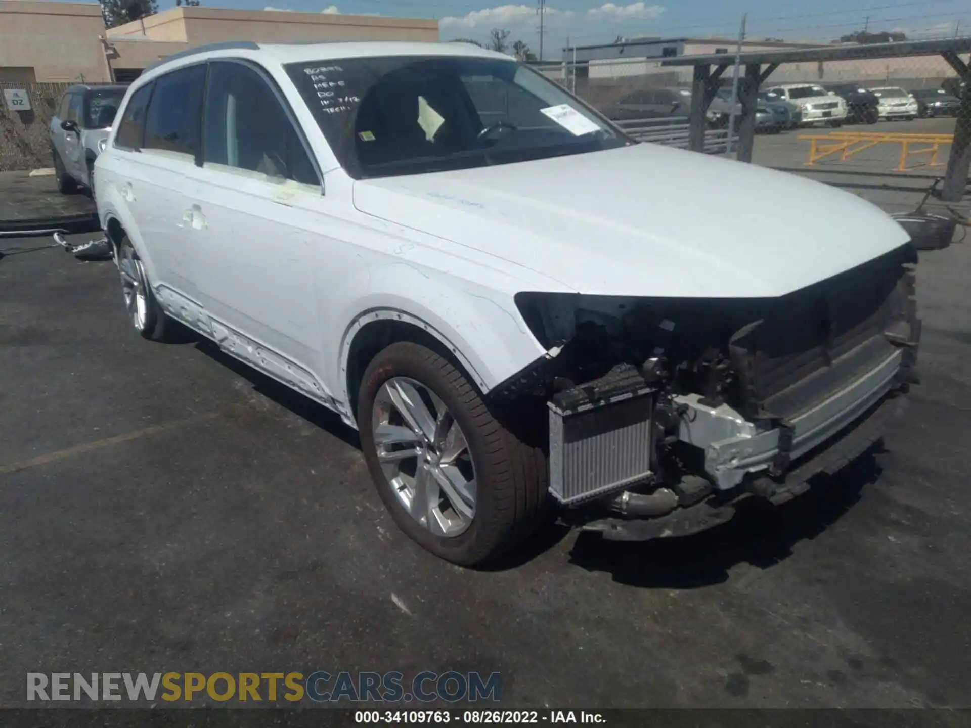 1 Photograph of a damaged car WA1AXAF77MD011435 AUDI Q7 2021