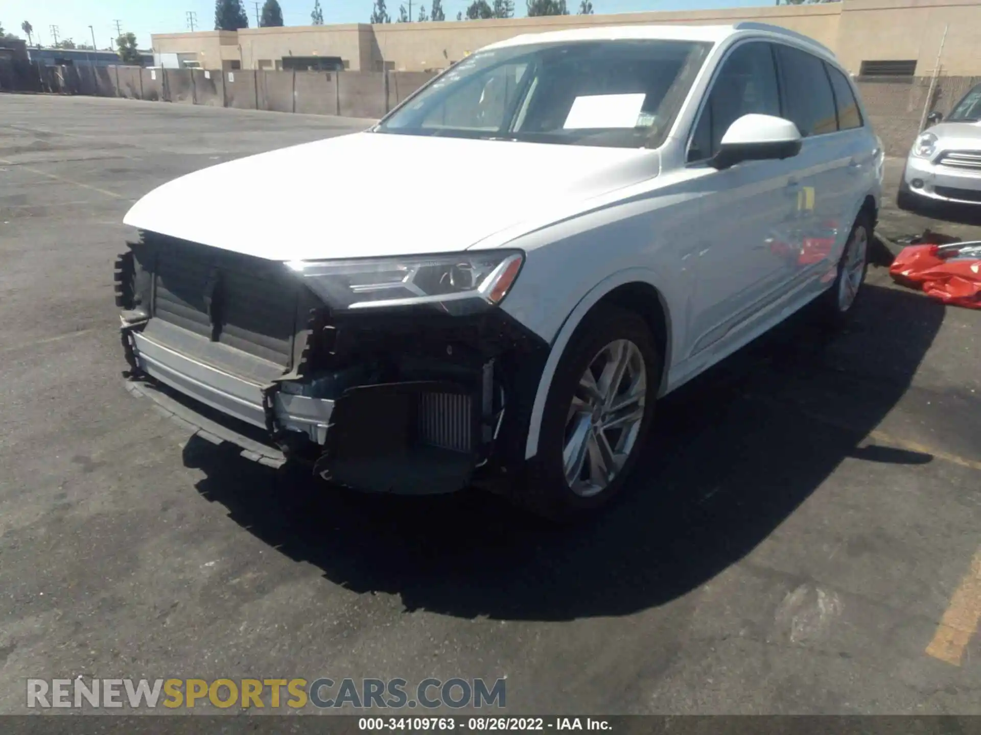 2 Photograph of a damaged car WA1AXAF77MD011435 AUDI Q7 2021