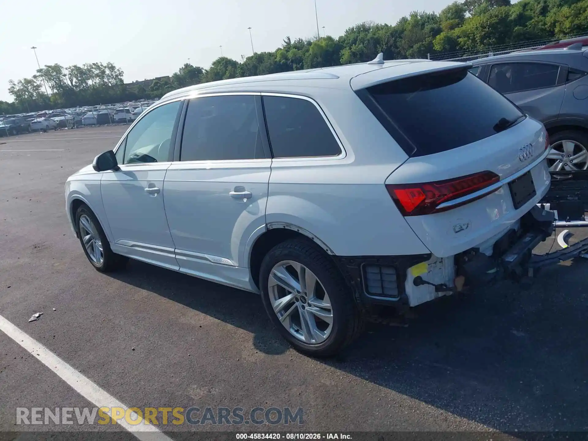3 fotografías del automóvil dañado WA1AXAF78MD022346 AUDI Q7 2021