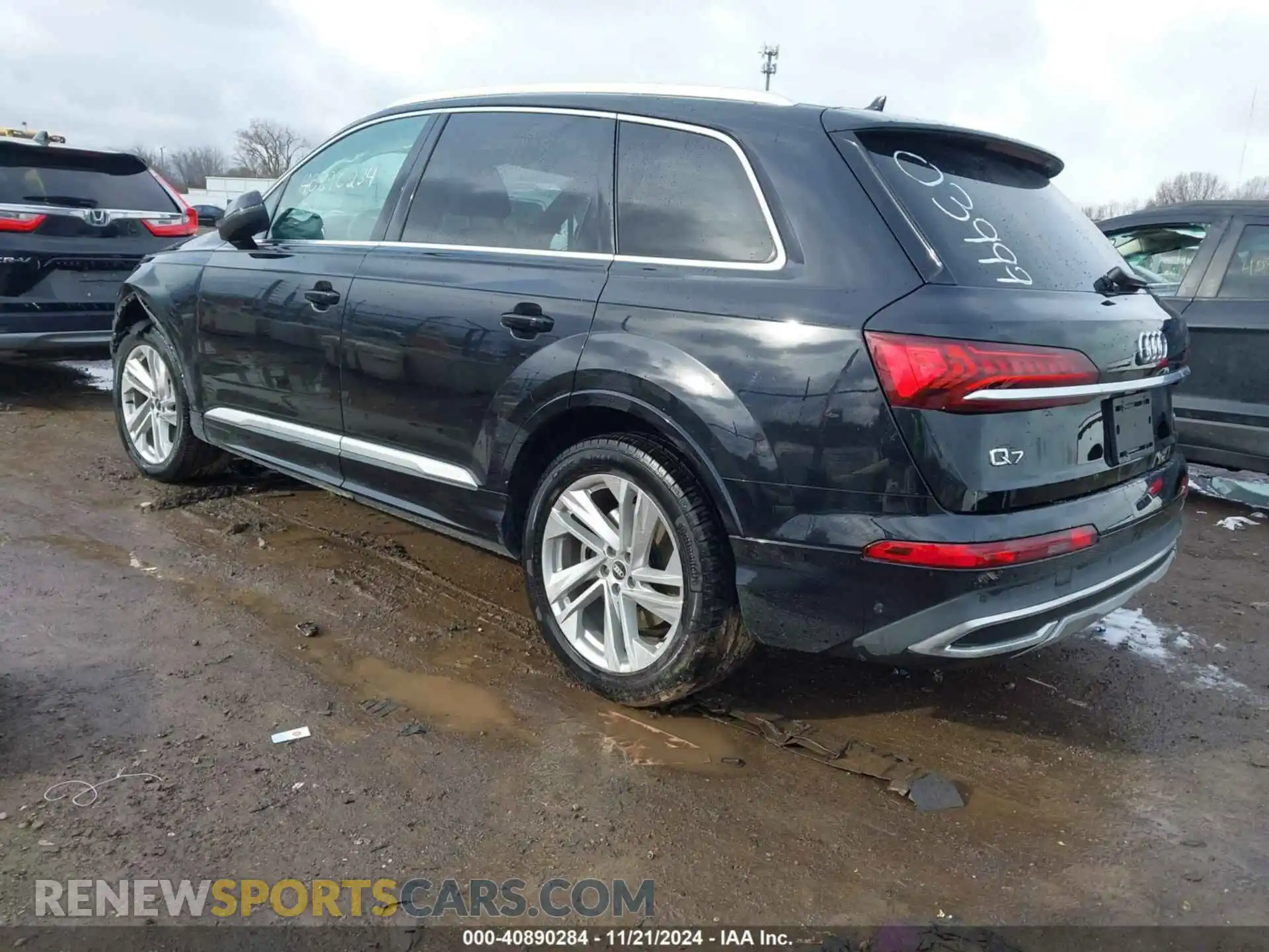 3 Photograph of a damaged car WA1AXAF79MD033999 AUDI Q7 2021