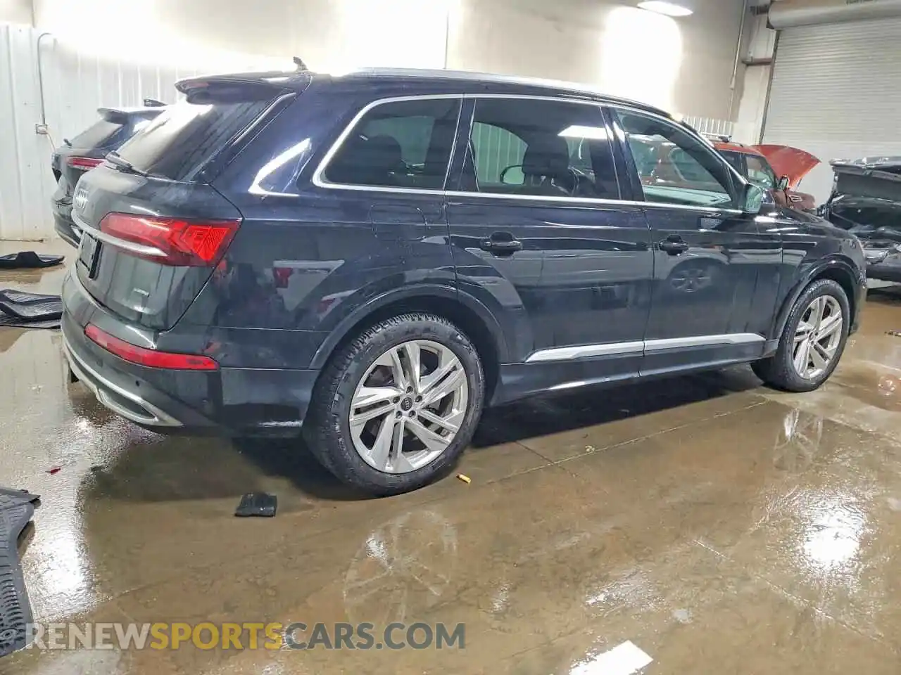 3 Photograph of a damaged car WA1AXAF7XMD024714 AUDI Q7 2021