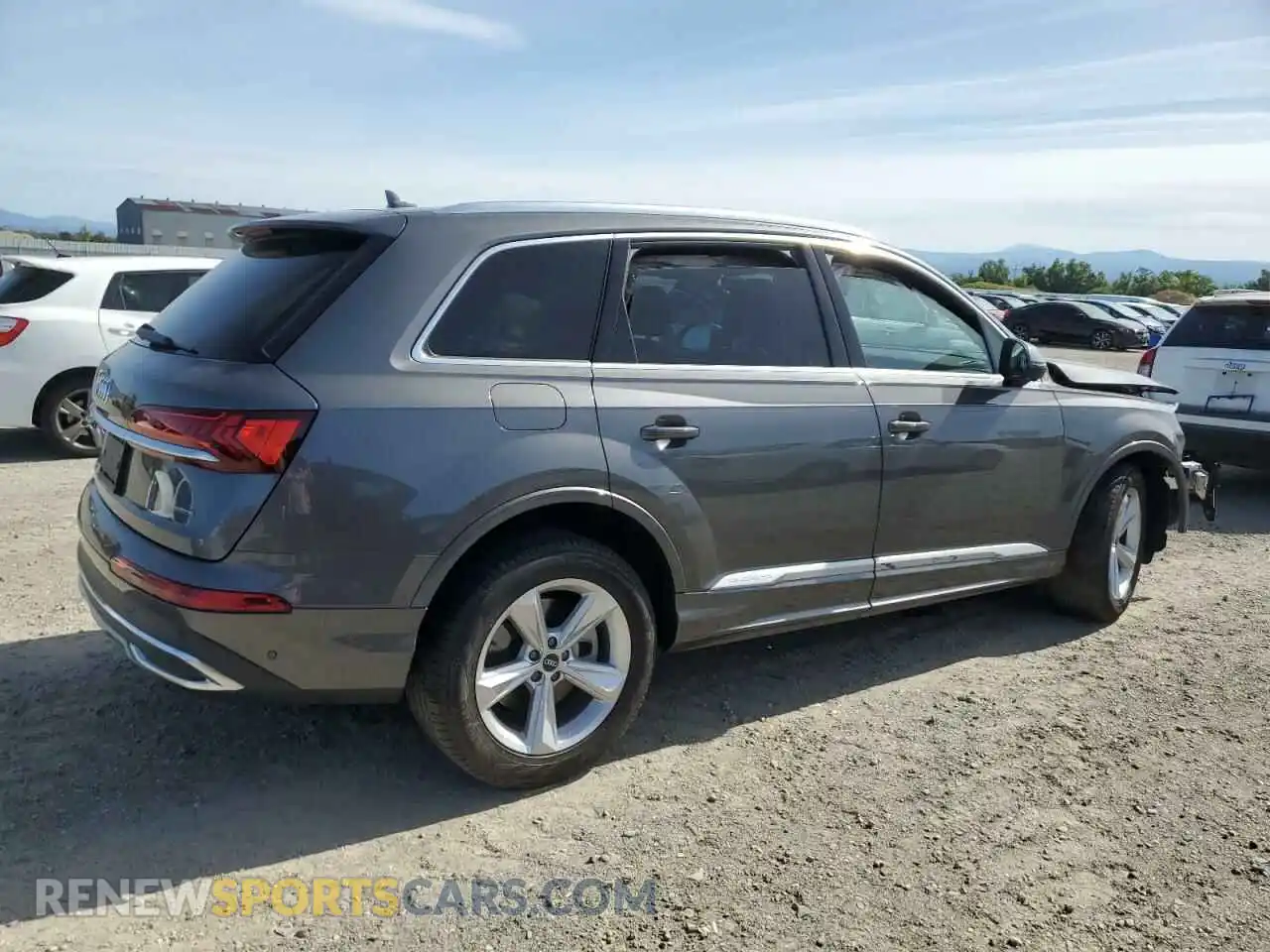 3 Photograph of a damaged car WA1LJAF70MD013134 AUDI Q7 2021