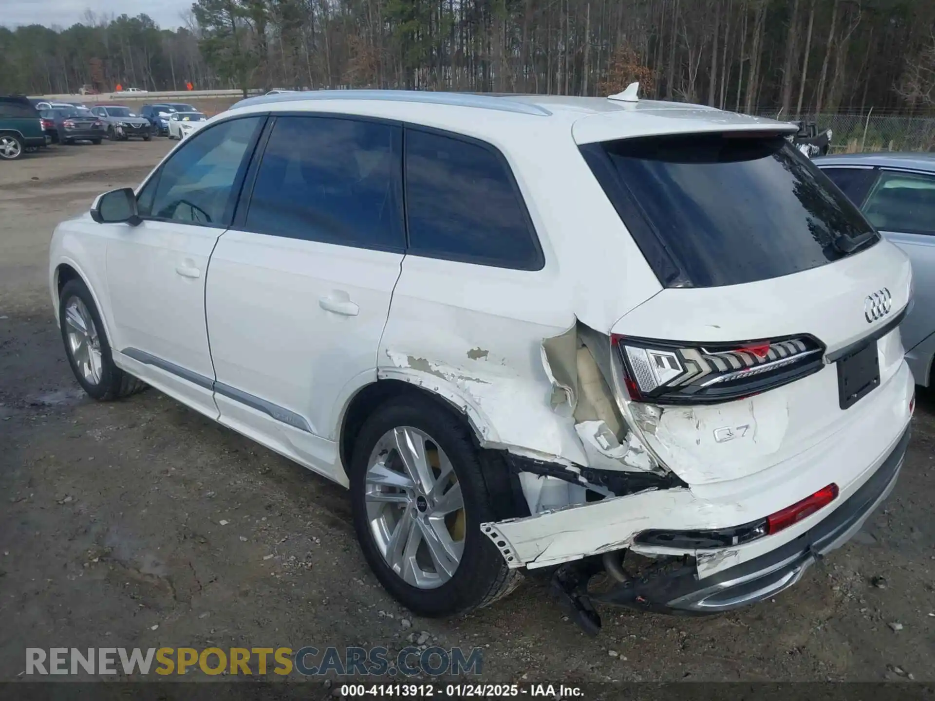 3 Photograph of a damaged car WA1LJAF70MD037126 AUDI Q7 2021
